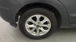 Used 2015 Ford Figo Aspire Titanium 1.2 Ti-VCT Petrol Manual tyres RIGHT REAR TYRE RIM VIEW