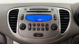 Used 2015 Hyundai i10 Sportz 1.1 iRDE2 Petrol Manual top_features Integrated (in-dash) music system