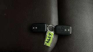 Used 2023 Maruti Suzuki Grand Vitara Alpha Smart Hybrid Petrol Manual extra CAR KEY VIEW