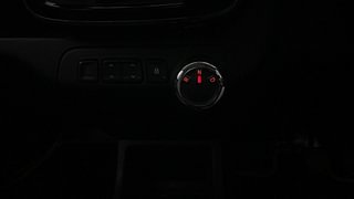 Used 2019 Renault Kwid [2015-2019] 1.0 RXT AMT Opt Petrol Automatic interior GEAR  KNOB VIEW