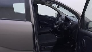 Used 2018 Datsun Redi-GO [2015-2019] T(O) 1.0 Petrol Manual interior RIGHT SIDE FRONT DOOR CABIN VIEW