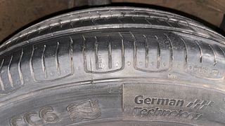 Used 2015 Maruti Suzuki Ritz Lxi BS-IV Petrol Manual tyres RIGHT FRONT TYRE TREAD VIEW