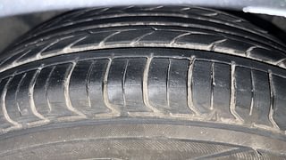 Used 2015 Ford Figo Aspire Titanium 1.2 Ti-VCT Petrol Manual tyres RIGHT FRONT TYRE TREAD VIEW