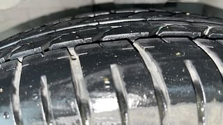 Used 2015 Hyundai i10 Sportz 1.1 iRDE2 Petrol Manual tyres LEFT FRONT TYRE TREAD VIEW