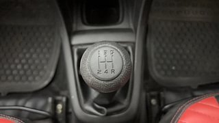 Used 2017 Maruti Suzuki Swift [2011-2017] ZXi Petrol Manual interior GEAR  KNOB VIEW