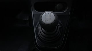 Used 2015 Maruti Suzuki Ritz Lxi BS-IV Petrol Manual interior GEAR  KNOB VIEW
