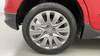 Used 2017 Maruti Suzuki Baleno Alpha 1.2 Petrol Manual tyres RIGHT REAR TYRE RIM VIEW
