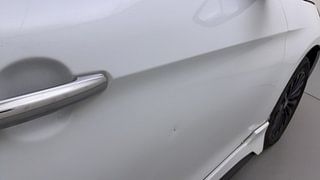 Used 2018 Maruti Suzuki Ciaz Alpha 1.4 MT Petrol Manual dents MINOR DENT