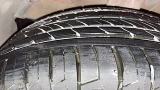 Used 2017 Maruti Suzuki Baleno Alpha 1.2 Petrol Manual tyres LEFT FRONT TYRE TREAD VIEW