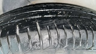 Used 2015 Hyundai i10 Sportz 1.1 iRDE2 Petrol Manual tyres LEFT REAR TYRE TREAD VIEW