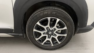 Used 2023 Maruti Suzuki XL6 Alpha Plus MT Petrol Petrol Manual tyres RIGHT FRONT TYRE RIM VIEW