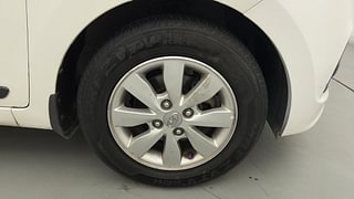 Used 2014 Hyundai Xcent S 1.2 (O) Petrol Manual tyres RIGHT FRONT TYRE RIM VIEW