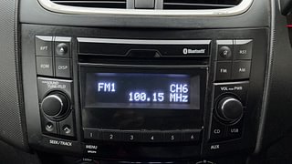 Used 2017 Maruti Suzuki Swift [2011-2017] ZXi Petrol Manual top_features Integrated (in-dash) music system