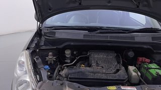 Used 2015 Maruti Suzuki Ritz Lxi BS-IV Petrol Manual engine ENGINE RIGHT SIDE HINGE & APRON VIEW