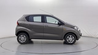Used 2018 Datsun Redi-GO [2015-2019] T(O) 1.0 Petrol Manual exterior RIGHT SIDE VIEW