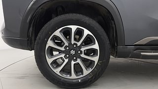 Used 2023 Maruti Suzuki Grand Vitara Alpha Smart Hybrid Petrol Manual tyres RIGHT REAR TYRE RIM VIEW