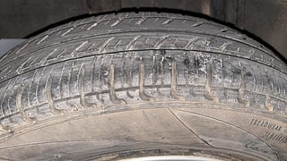 Used 2018 Datsun Redi-GO [2015-2019] T(O) 1.0 Petrol Manual tyres RIGHT REAR TYRE TREAD VIEW