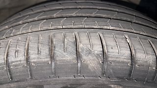 Used 2018 Maruti Suzuki Ciaz Alpha 1.4 MT Petrol Manual tyres RIGHT FRONT TYRE TREAD VIEW
