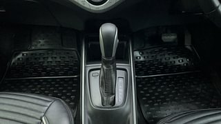 Used 2019 Maruti Suzuki Baleno Alpha 1.2 AT Petrol Automatic interior GEAR  KNOB VIEW
