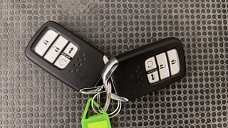 Used 2023 Honda City Hybrid eHEV ZX Hybrid Automatic extra CAR KEY VIEW