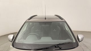 Used 2019 Renault Kwid [2015-2019] 1.0 RXT AMT Opt Petrol Automatic exterior FRONT WINDSHIELD VIEW