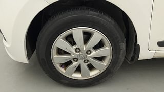 Used 2014 Hyundai Xcent S 1.2 (O) Petrol Manual tyres LEFT FRONT TYRE RIM VIEW