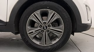 Used 2016 Hyundai Creta [2015-2018] 1.6 SX Plus Auto Petrol Petrol Automatic tyres RIGHT FRONT TYRE RIM VIEW