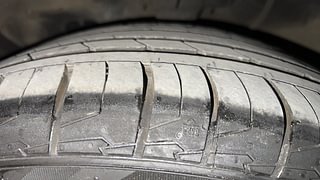 Used 2016 Hyundai Creta [2015-2018] 1.6 SX Plus Auto Petrol Petrol Automatic tyres LEFT FRONT TYRE TREAD VIEW