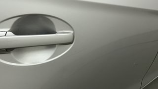 Used 2014 Honda Brio V MT Petrol Manual dents MINOR SCRATCH