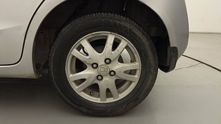 Used 2014 Honda Brio V MT Petrol Manual tyres LEFT REAR TYRE RIM VIEW
