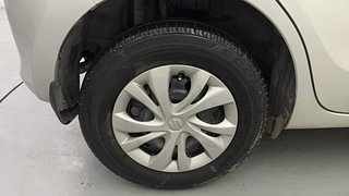 Used 2018 Maruti Suzuki Swift [2017-2021] VXI AMT Petrol Automatic tyres RIGHT REAR TYRE RIM VIEW