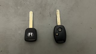 Used 2014 Honda Brio V MT Petrol Manual extra CAR KEY VIEW