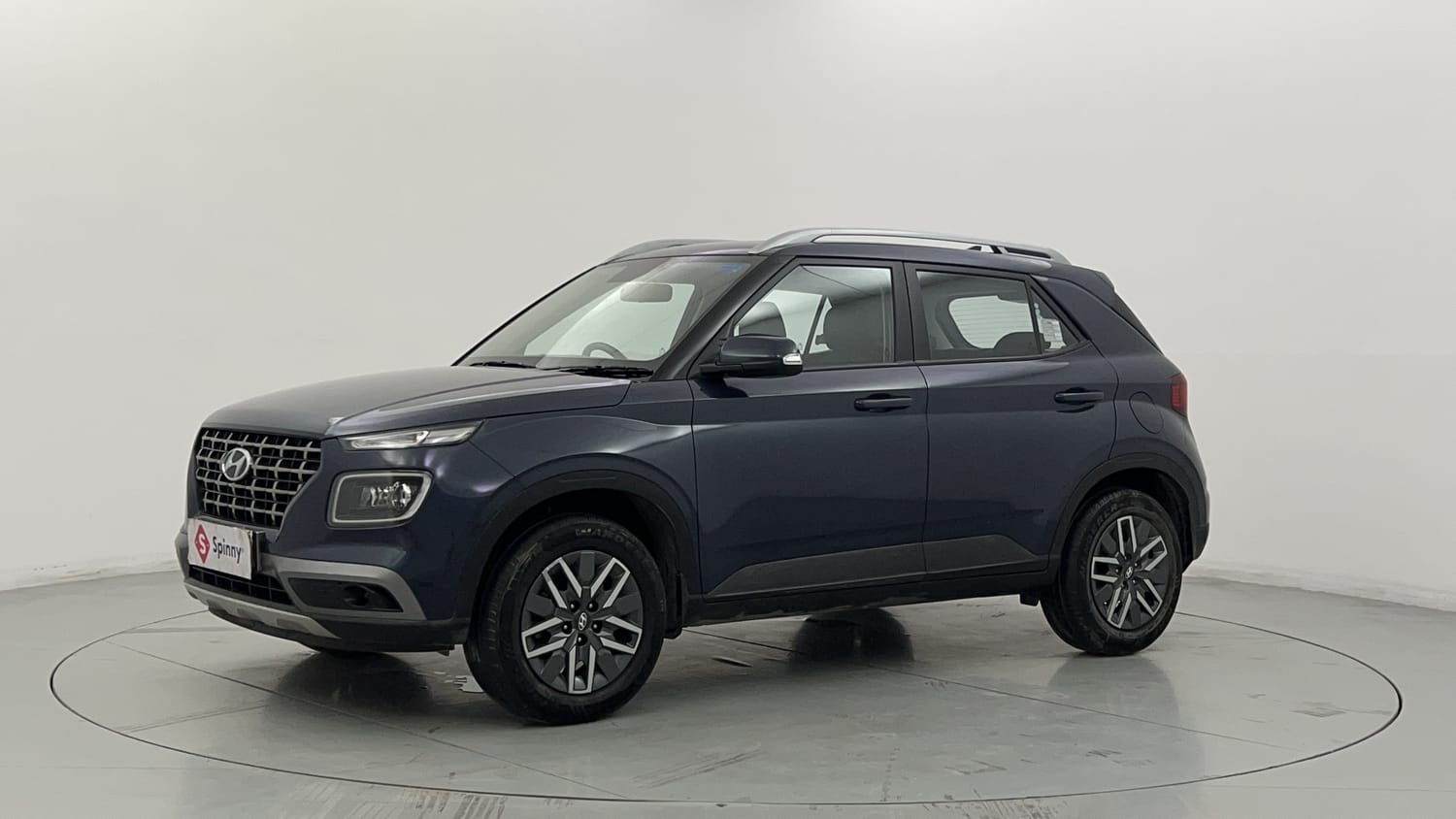 LEFT FRONT CORNER VIEW