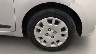 Used 2018 Hyundai Grand i10 Magna 1.2 Kappa VTVT Petrol Manual tyres RIGHT FRONT TYRE RIM VIEW