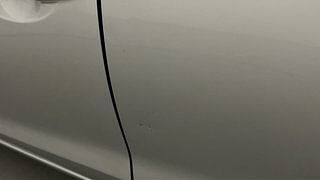 Used 2014 Honda Brio V MT Petrol Manual dents MINOR SCRATCH