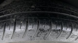 Used 2022 Kia Carens Luxury Plus 1.4 Petrol 7 STR Petrol Manual tyres RIGHT REAR TYRE TREAD VIEW