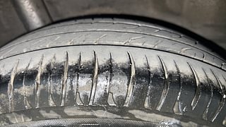 Used 2014 Honda Brio S MT Petrol Manual tyres RIGHT REAR TYRE TREAD VIEW