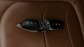 Used 2021 MG Motors Hector Plus Sharp 1.5 DCT Petrol Petrol Automatic extra CAR KEY VIEW