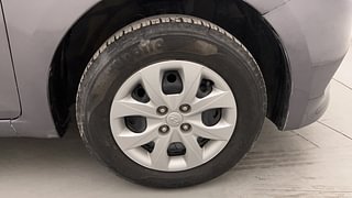 Used 2018 Hyundai Elite i20 Sportz 1.2 Petrol Manual tyres RIGHT FRONT TYRE RIM VIEW