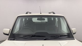 Used 2018 Mahindra Scorpio S7 140 2WD 7 STR Diesel Manual exterior FRONT WINDSHIELD VIEW