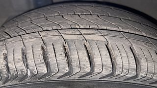 Used 2019 Hyundai Verna SX (O)1.6 VTVT Petrol Manual tyres RIGHT REAR TYRE TREAD VIEW