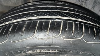 Used 2016 Maruti Suzuki Ciaz ZXI+ Petrol Manual tyres RIGHT REAR TYRE TREAD VIEW