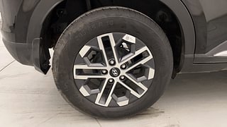 Used 2023 Hyundai Venue SX 1.2 Petrol Petrol Manual tyres RIGHT REAR TYRE RIM VIEW