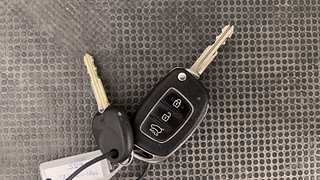 Used 2018 Hyundai Elite i20 Sportz 1.2 Petrol Manual extra CAR KEY VIEW