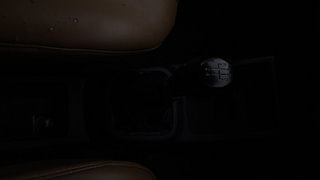 Used 2015 Renault Kwid RXT Petrol Manual interior GEAR  KNOB VIEW