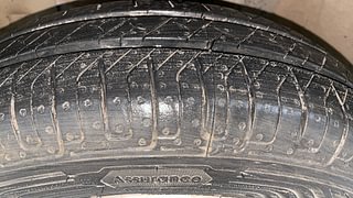 Used 2015 Renault Kwid RXT Petrol Manual tyres LEFT FRONT TYRE TREAD VIEW