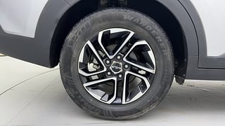 Used 2022 Kia Carens Luxury Plus 1.4 Petrol 7 STR Petrol Manual tyres RIGHT REAR TYRE RIM VIEW