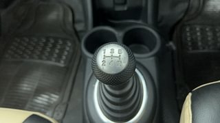 Used 2014 Honda Brio S MT Petrol Manual interior GEAR  KNOB VIEW