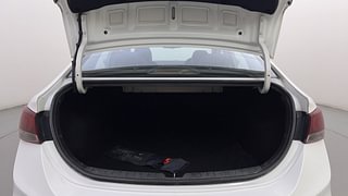 Used 2019 Hyundai Verna SX (O)1.6 VTVT Petrol Manual interior DICKY INSIDE VIEW