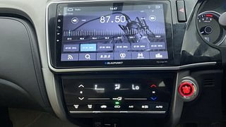 Used 2017 Honda City VX CVT Petrol Petrol Automatic interior MUSIC SYSTEM & AC CONTROL VIEW